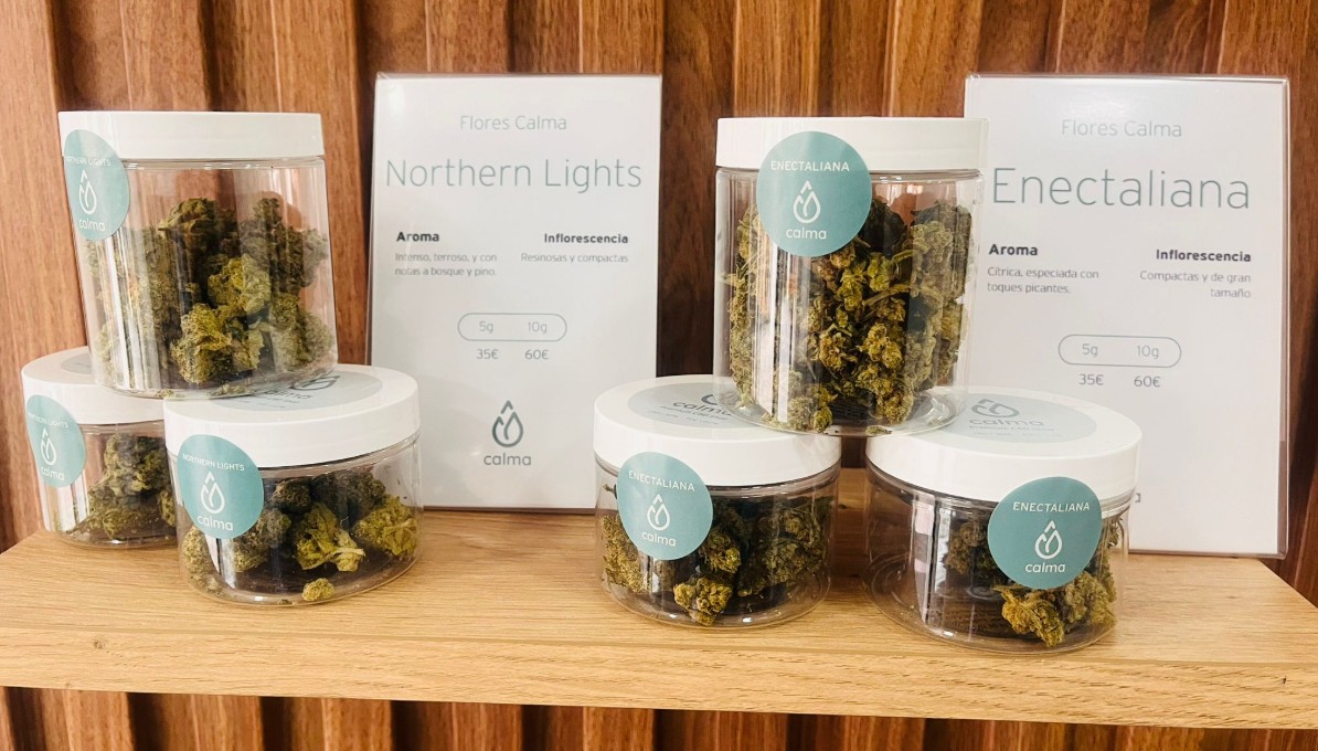 Descubre las flores de CBD de Flower Farm, calidad premium certificada y compra segura